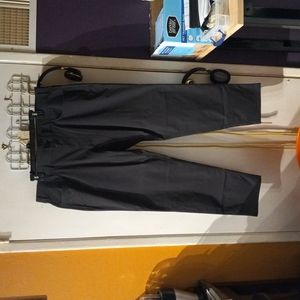 Haggar Men's 5-Pocket Weekend Straight Fit Pants. Size 40x29